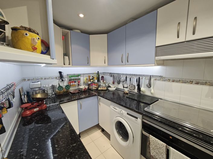 Image No.6-3 Bed Property for sale