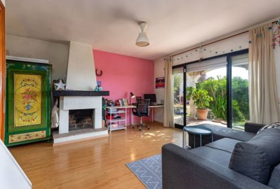 pink room