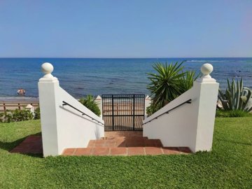 access to the beach