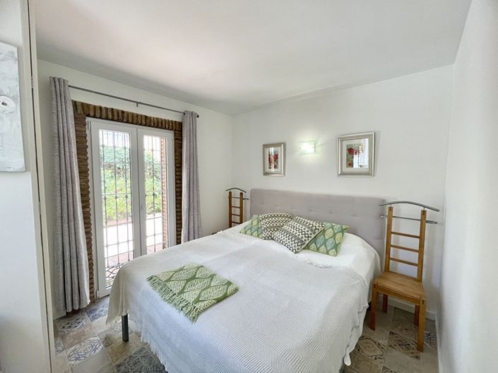 Image No.11-2 Bed Townhouse for sale