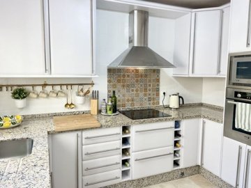 kitchen (1)