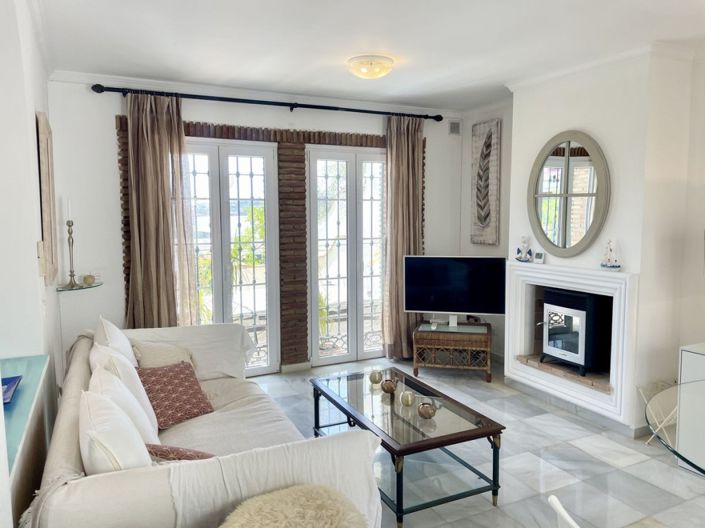 Image No.7-2 Bed Townhouse for sale