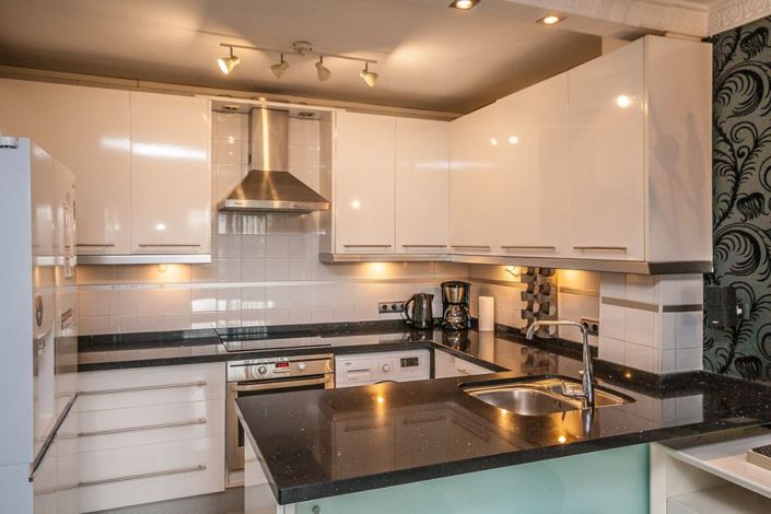 Image No.5-Appartement de 2 chambres à vendre à Calahonda