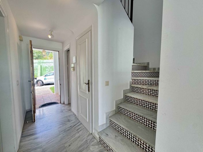 Image No.13-2 Bed Townhouse for sale