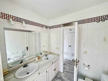 b98le8d7m9k3degpefzhs0lif8u4xzvzhwxtmggyekxx9