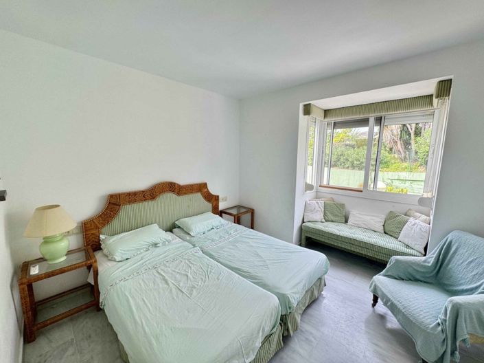 Image No.6-2 Bed Townhouse for sale