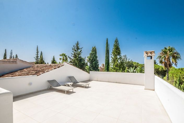 Image No.3-Villa de 5 chambres à vendre à Elviria