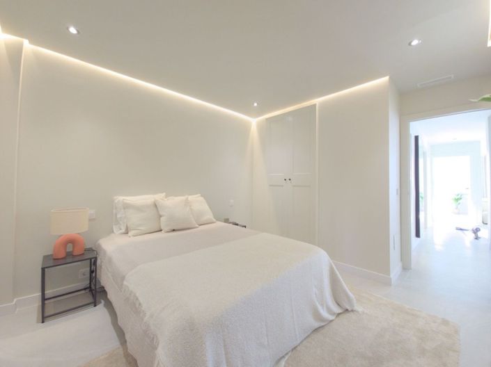 Image No.10-3 Bed Apartment for sale