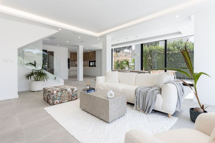 Image No.4-3 Bed Villa for sale