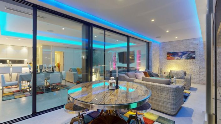 Image No.9-5 Bed Villa for sale