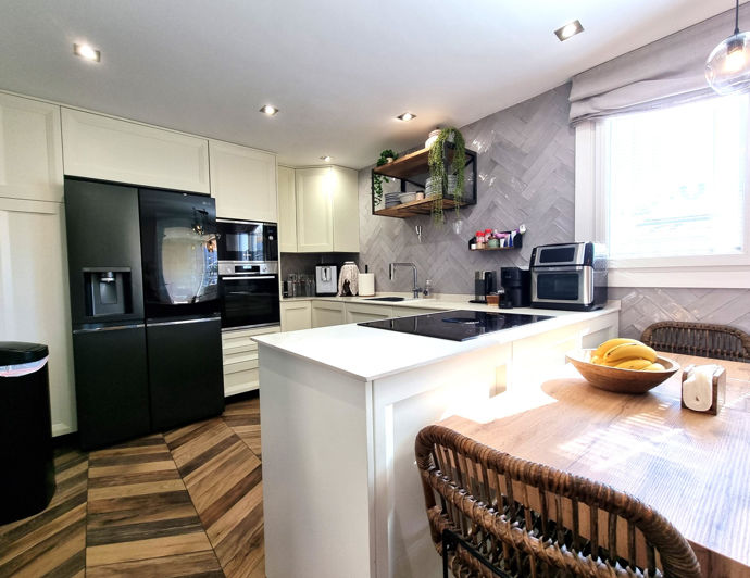 Image No.9-3 Bed Duplex for sale