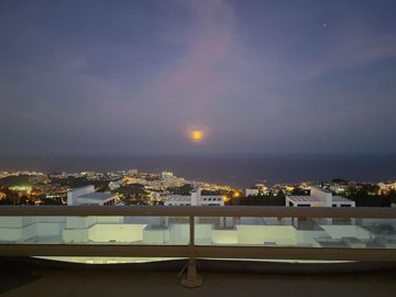 views (2)