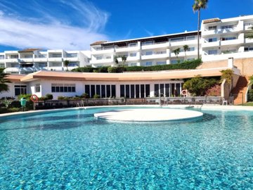 pool area