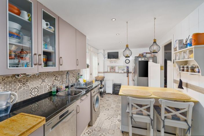 Image No.15-3 Bed Semi-Detached for sale