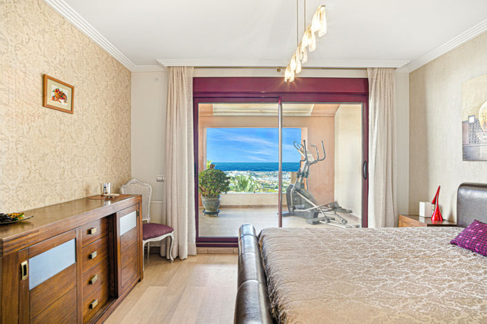 Image No.13-3 Bed Townhouse for sale