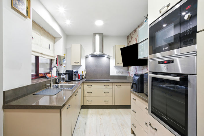 Image No.16-3 Bed Townhouse for sale