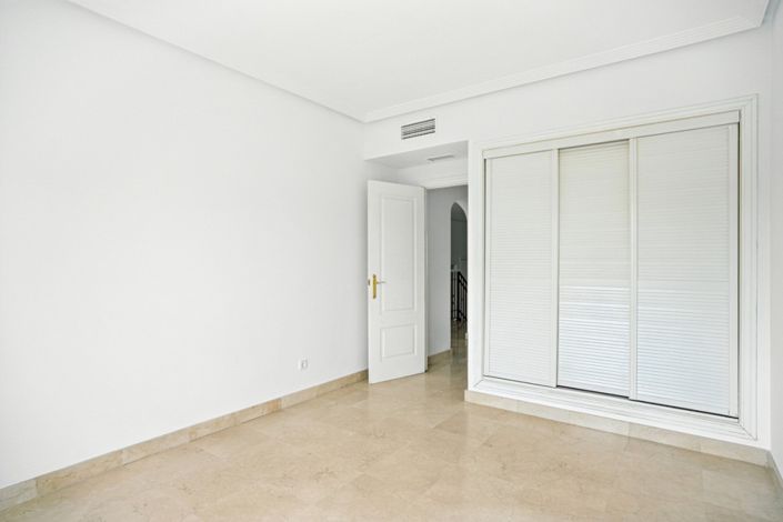 Image No.11-Maison de ville de 3 chambres à vendre à Benahavis