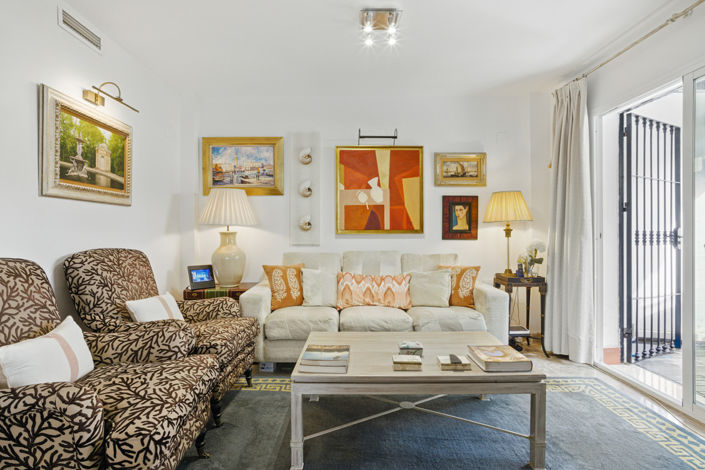 Image No.4-3 Bed Townhouse for sale