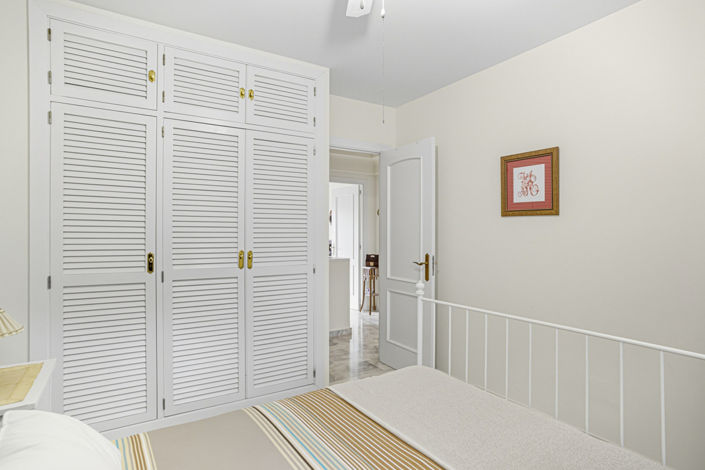 Image No.12-3 Bed Townhouse for sale