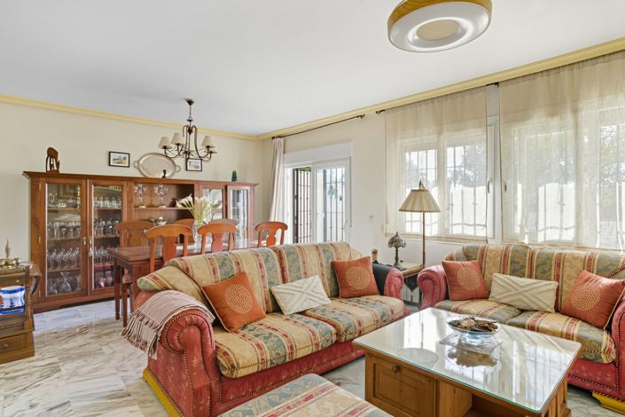 Image No.4-3 Bed Townhouse for sale