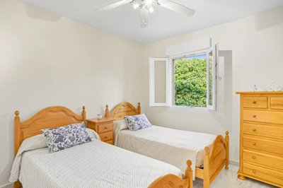 bedroom (2)