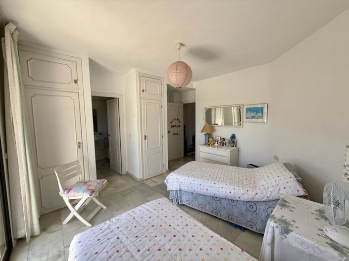 Image No.9-Appartement de 2 chambres à vendre à Calahonda