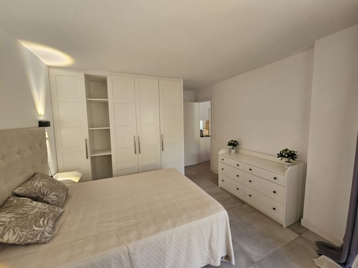 Image No.13-1 Bed Apartment for sale