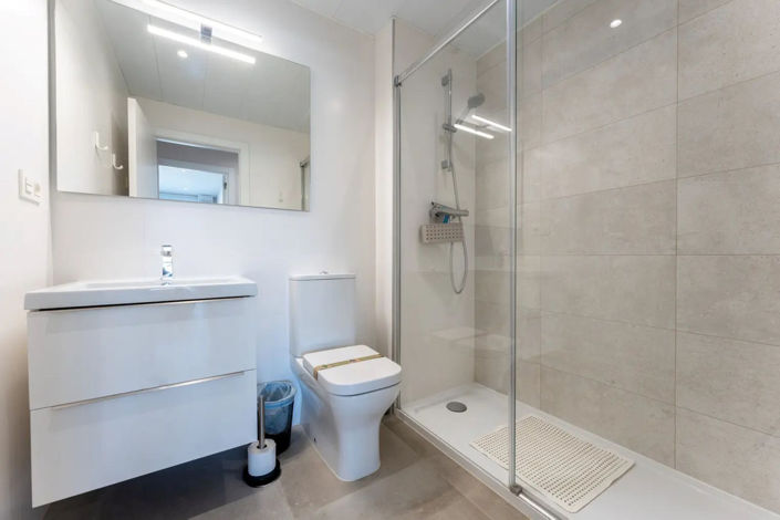 Image No.19-2 Bed Apartment for sale