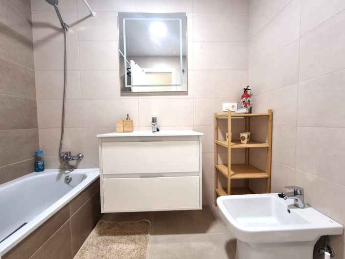 Image No.14-2 Bed Apartment for sale