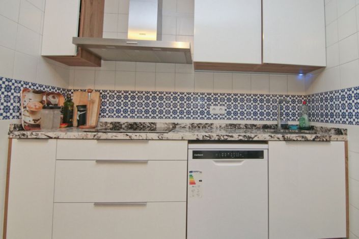 Image No.19-4 Bed Townhouse for sale