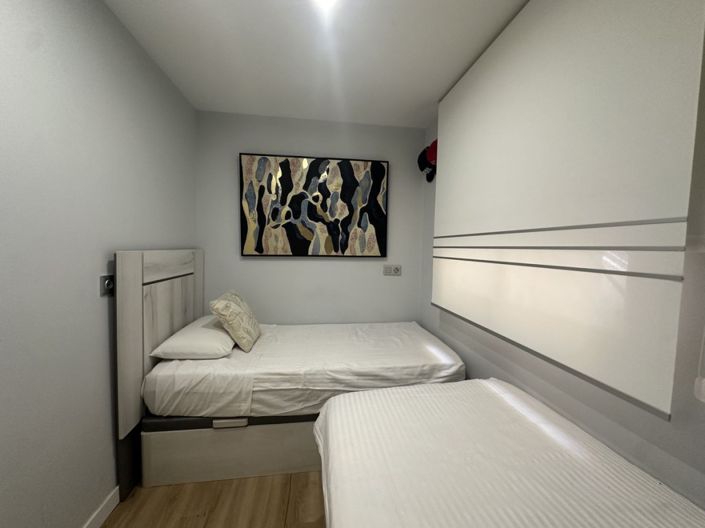 Image No.12-2 Bed Apartment for sale