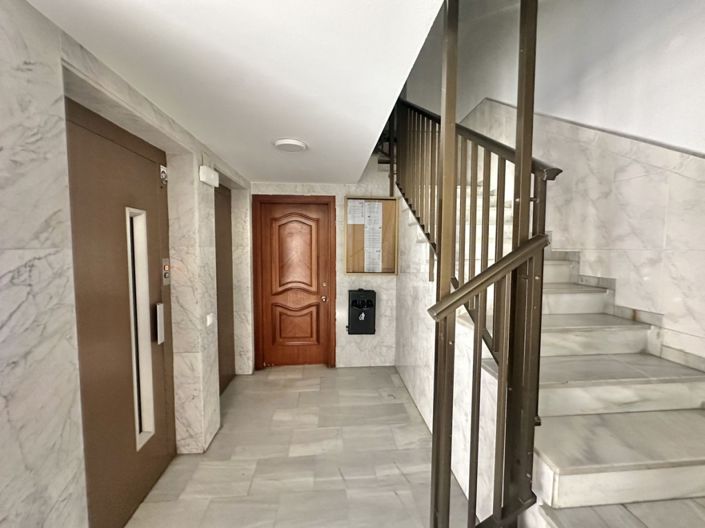 Image No.18-3 Bed Apartment for sale