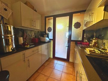 kitchen (2)