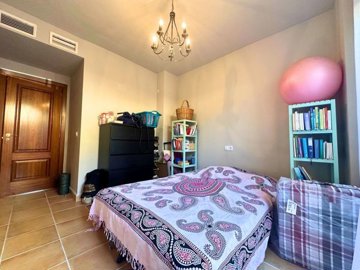 bedroom (3)