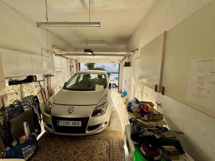 Image No.12-3 Bed Villa for sale