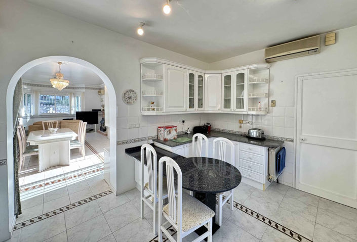 Image No.15-3 Bed Villa for sale