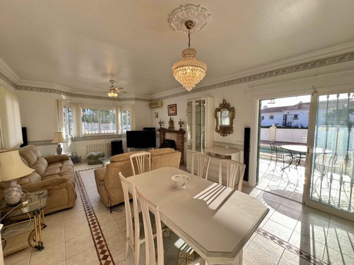 Image No.18-3 Bed Villa for sale