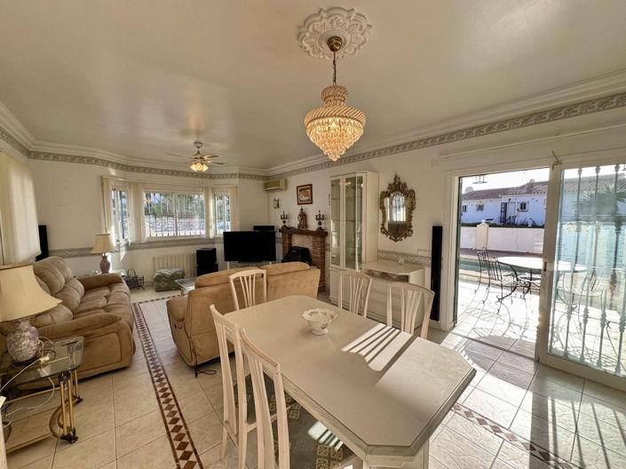 Image No.18-3 Bed Villa for sale