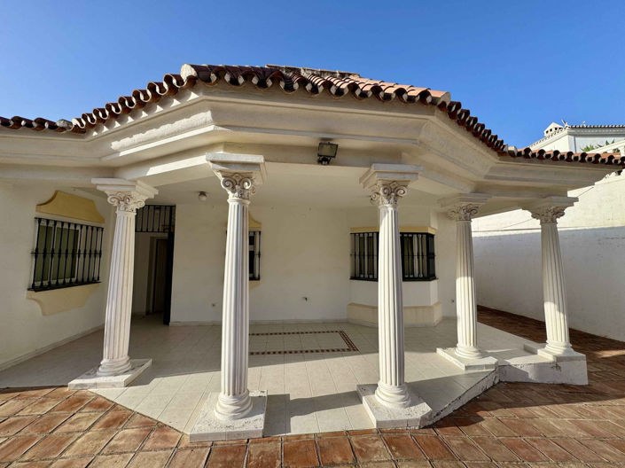 Image No.9-3 Bed Villa for sale