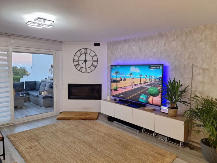 Image No.4-4 Bed Semi-Detached for sale