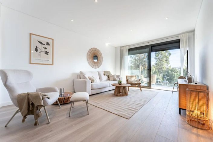 Image No.1-3 Bed Apartment for sale