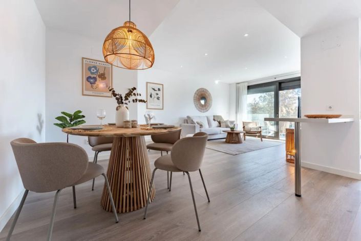 Image No.20-3 Bed Apartment for sale