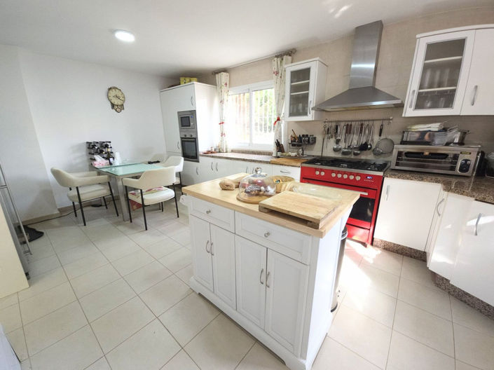 Image No.8-4 Bed Villa for sale