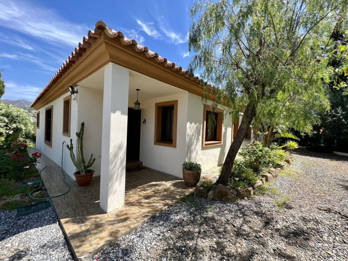 Image No.10-2 Bed Villa for sale