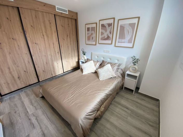 Image No.10-3 Bed Apartment for sale