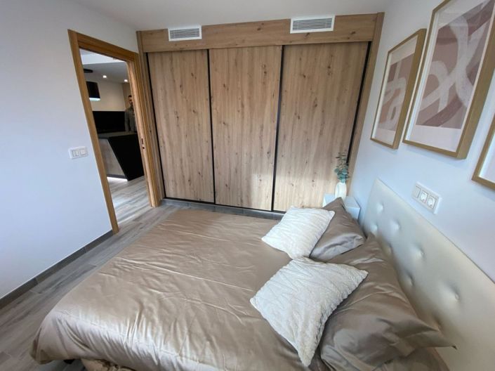 Image No.11-3 Bed Apartment for sale