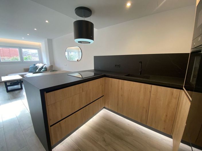 Image No.20-3 Bed Apartment for sale