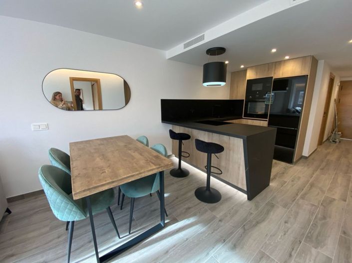 Image No.3-3 Bed Apartment for sale