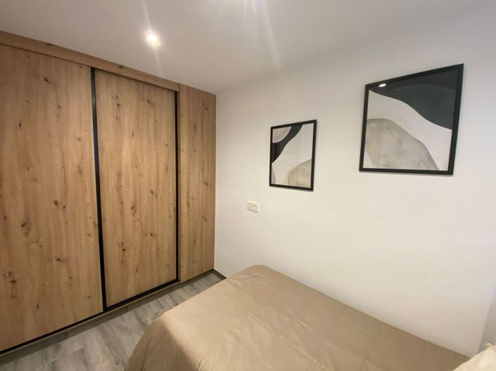 Image No.8-3 Bed Apartment for sale