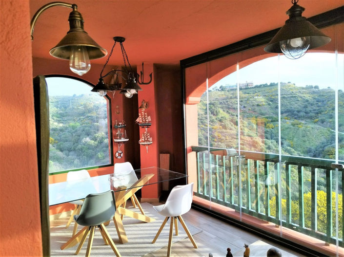 Image No.10-3 Bed Property for sale